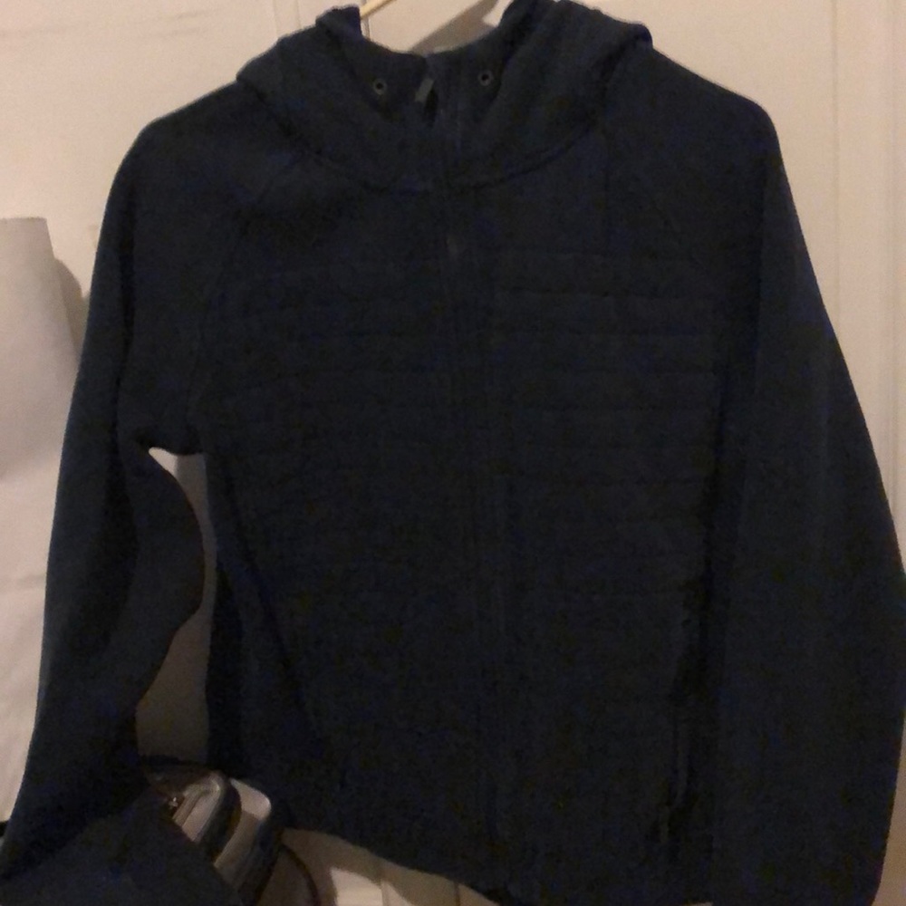 Lululemon sweatshirt